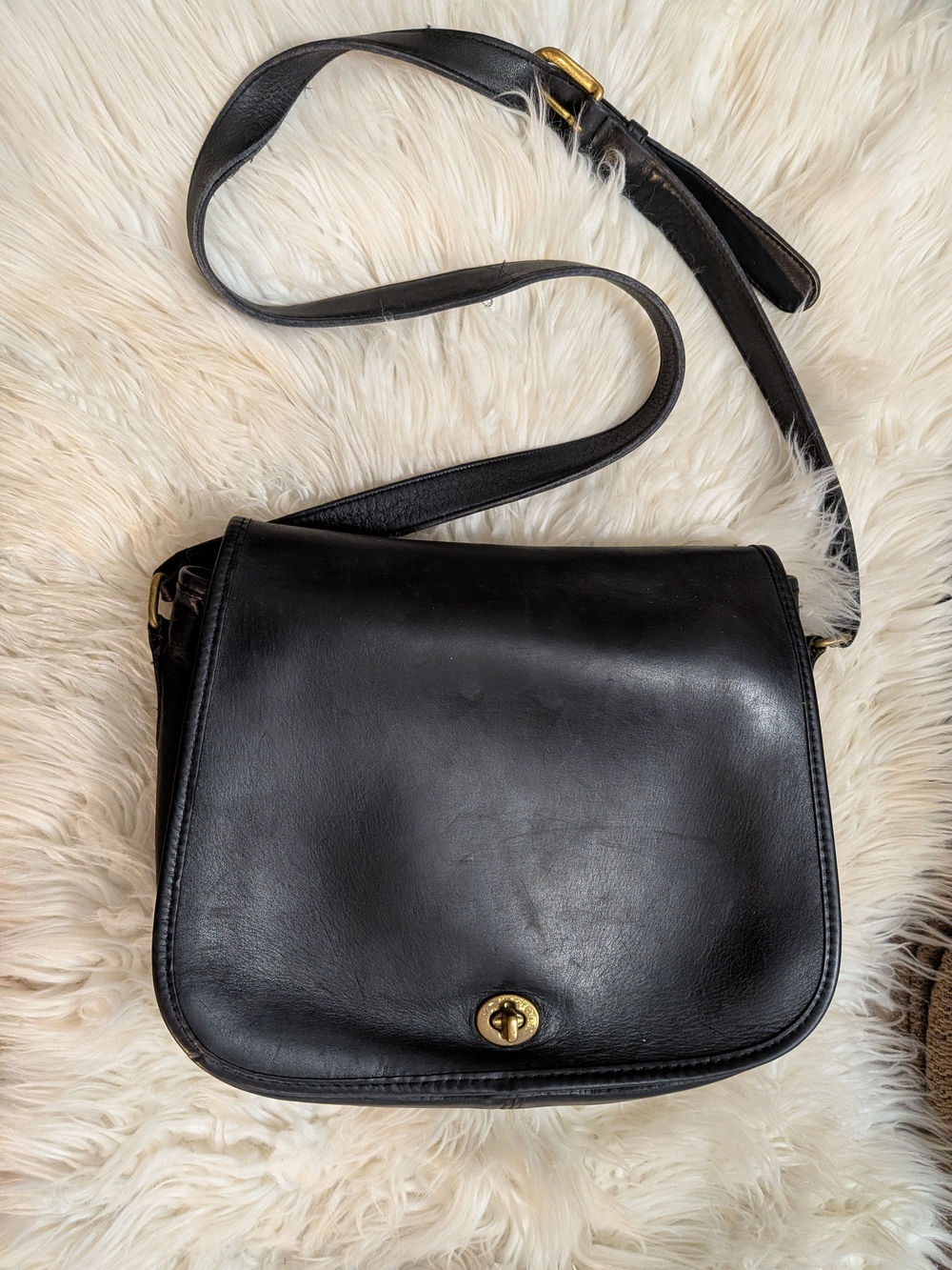 Rare Vintage Coach Small Shoulder Bag #9530 Black Glove-Tanned Leather - Made US